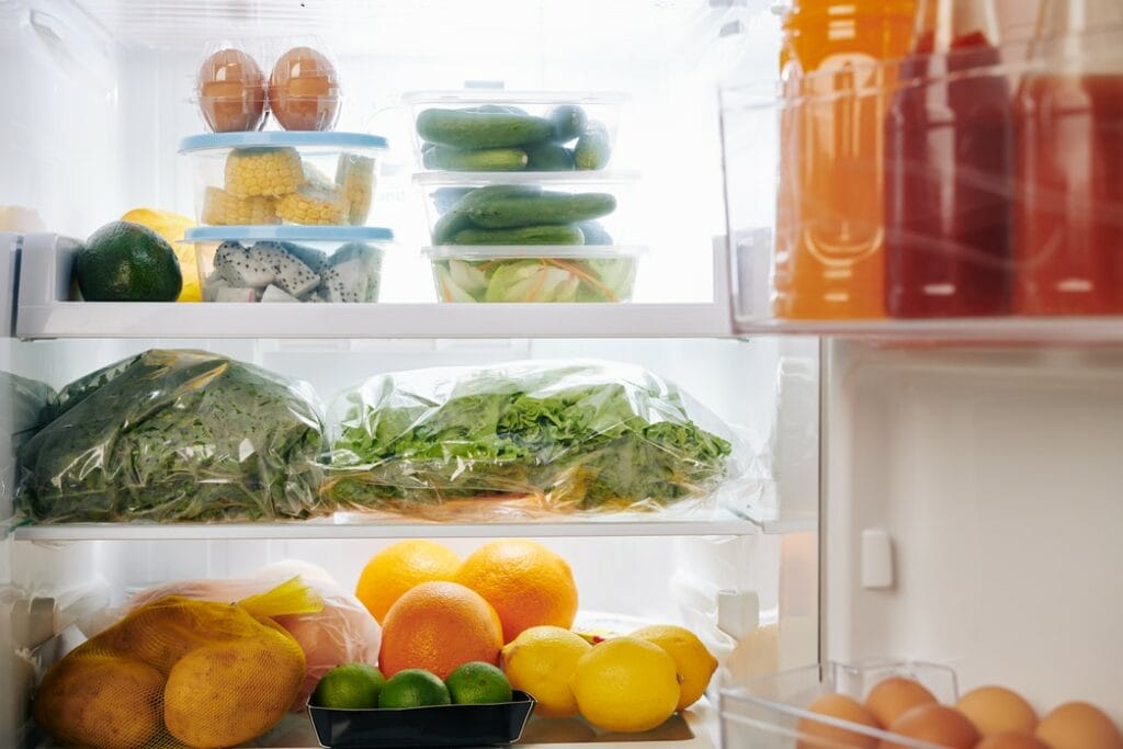 How to eliminate odor in your fridge
