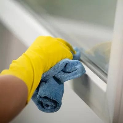 Deep Cleaning window sills